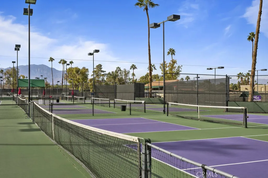 77050 Pauma Valley Way, Palm Desert, California 92211 home-pic-48